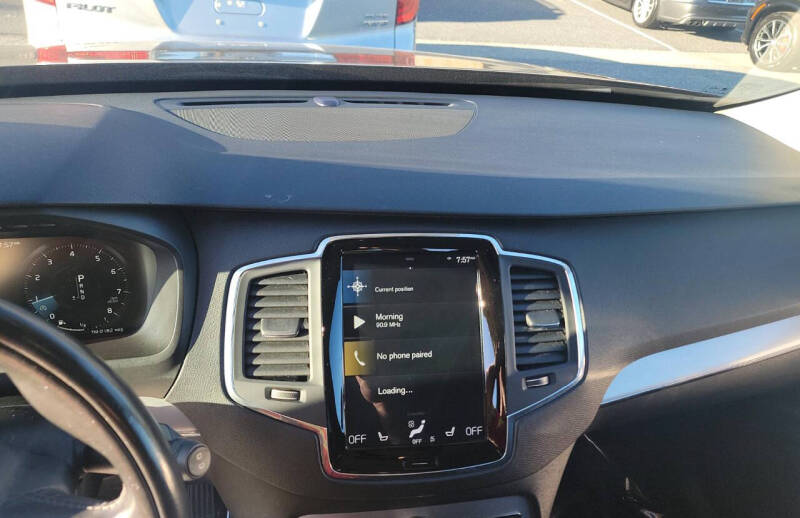 2018 Volvo XC90 T5 Momentum 7-Passenger