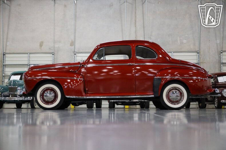 1947 Ford Deluxe