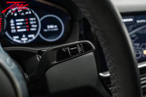 2023 Porsche Cayenne Coupe Platinum Edition