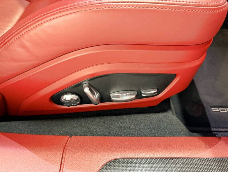 2017 Porsche Panamera Turbo