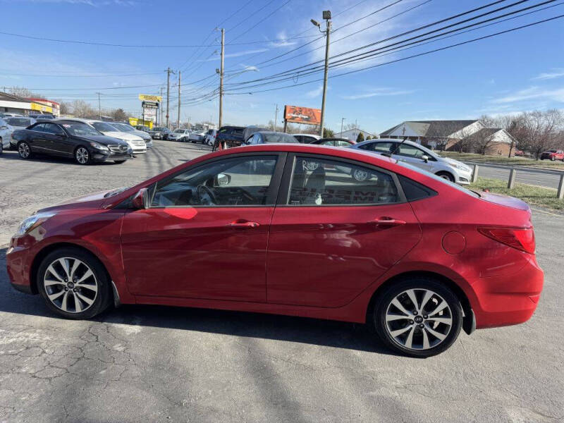 2017 Hyundai Accent Value Edition photo 3