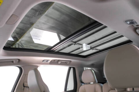 2019 Volvo XC90 T5 Momentum