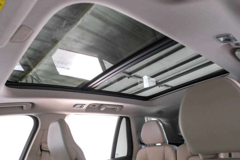 2019 Volvo XC90 T5 Momentum