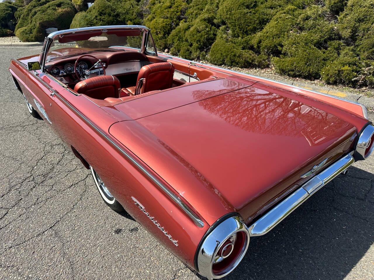 1963 Ford Thunderbird 10