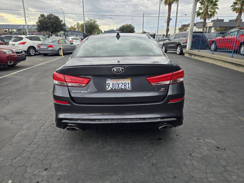 2019 Kia Optima S