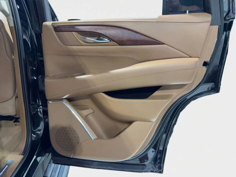 2016 Cadillac Escalade Platinum