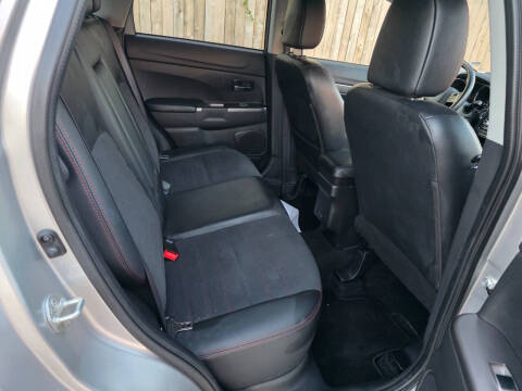 2024 Mitsubishi Outlander Sport SE