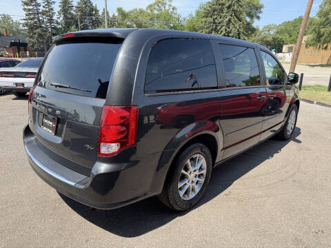 2011 Dodge Grand Caravan R/T
