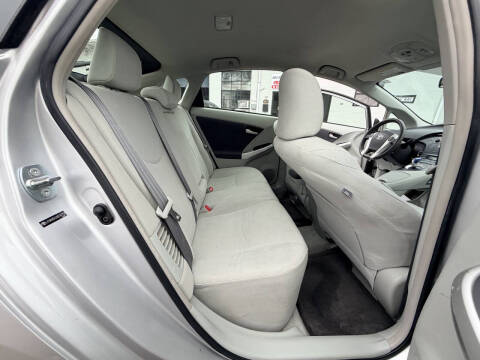 2010 Toyota Prius II