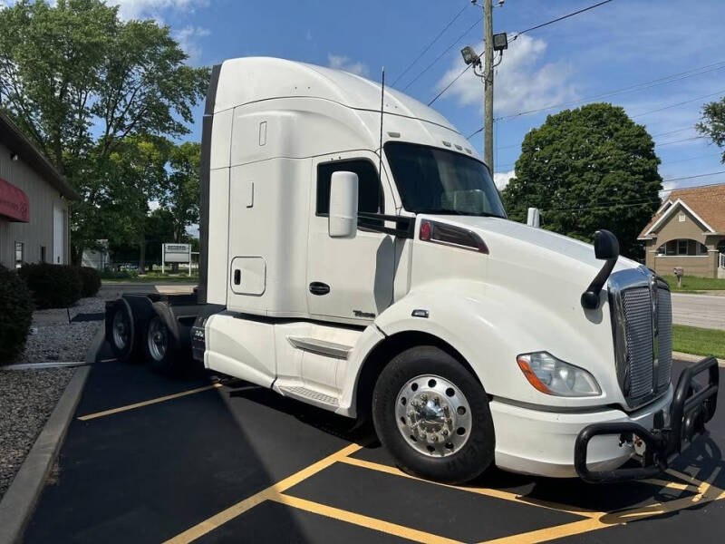 2018 Kenworth T680 SLEEPER