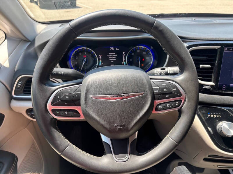 2022 Chrysler Pacifica Touring L