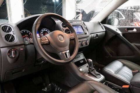 2017 Volkswagen Tiguan 2.0T SEL 4Motion