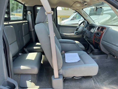 2005 Dodge Dakota SLT