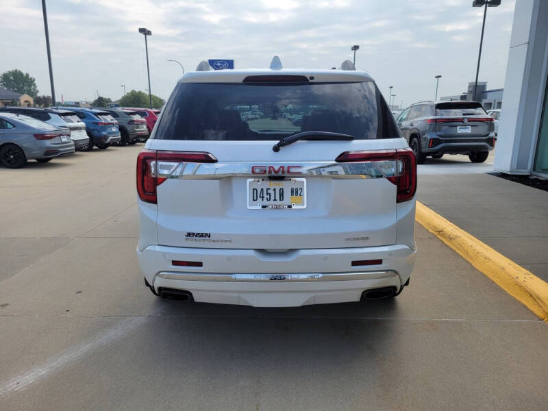 2020 GMC Acadia Denali