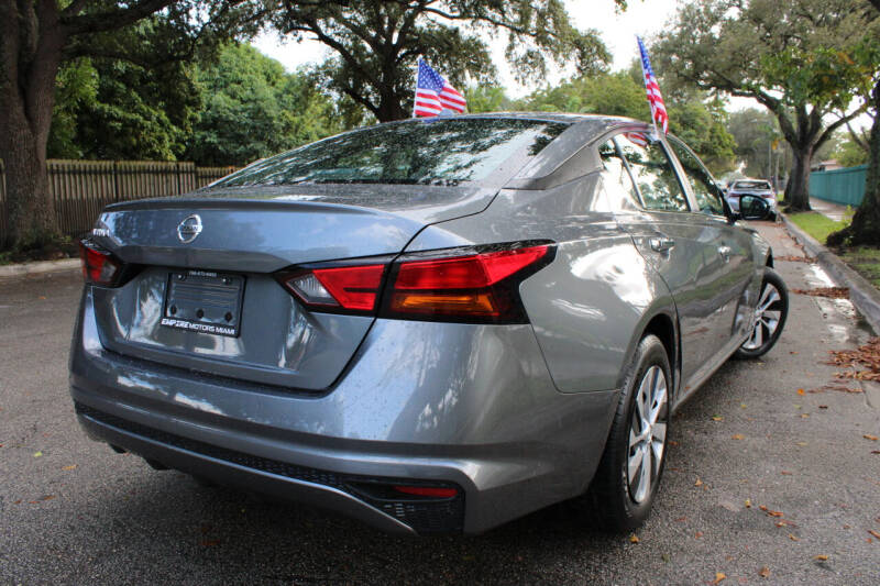 2020 Nissan Altima S photo 21