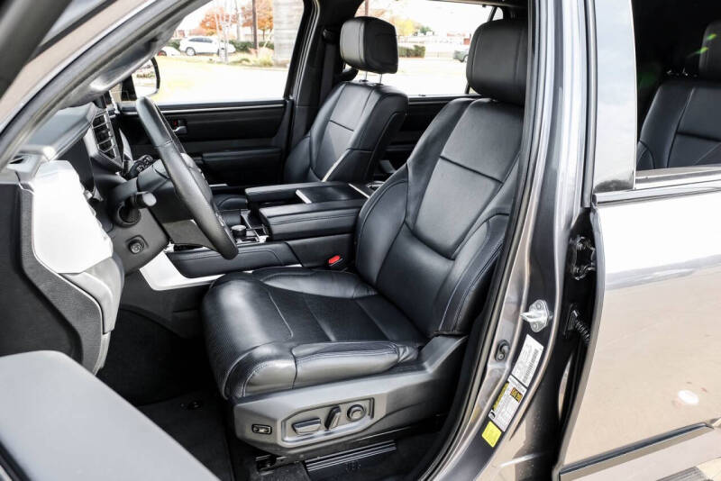 2023 Toyota Sequoia Platinum