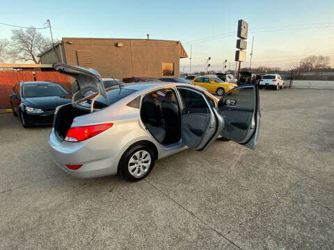2015 Hyundai Accent GLS