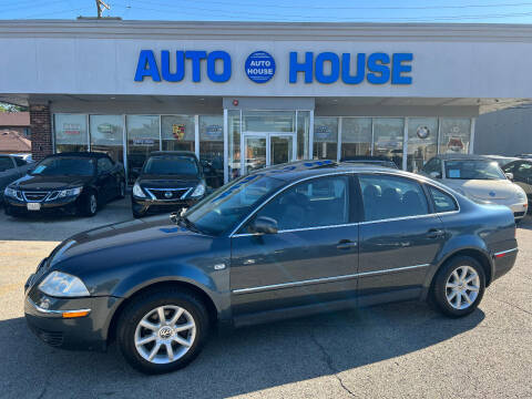 2004 Volkswagen Passat for sale at Auto House Motors - Downers Grove in Downers Grove IL