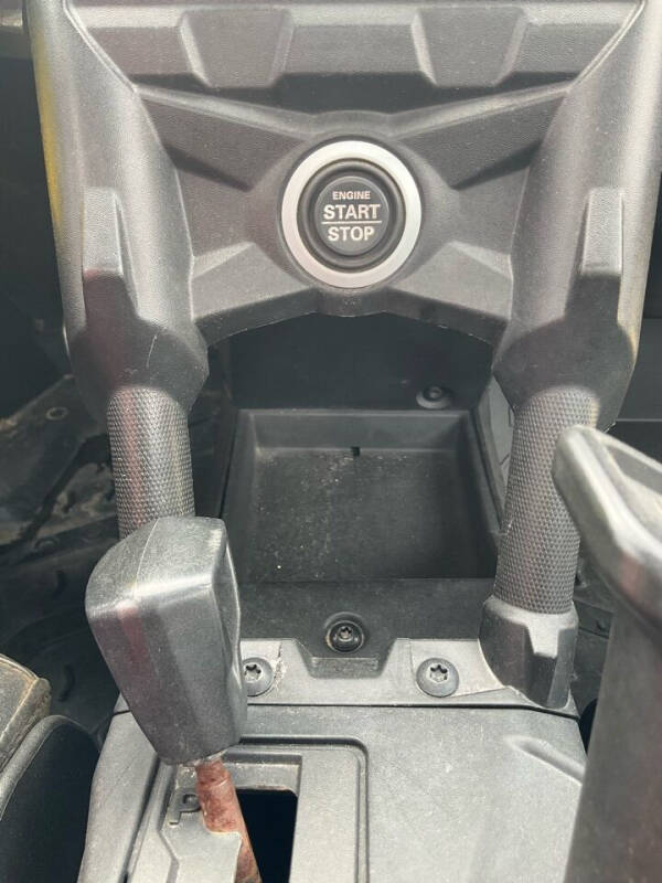 2018 Can-Am MAVERICK X3 SERIES