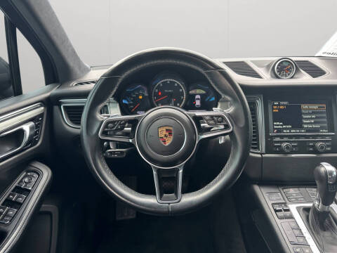 2016 Porsche Macan Turbo