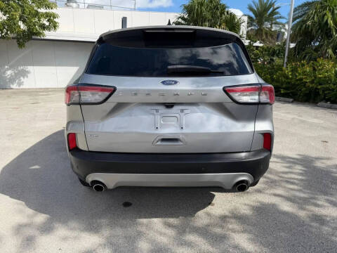 2022 Ford Escape SE