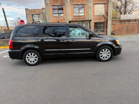 2015 Chrysler Town and Country Touring