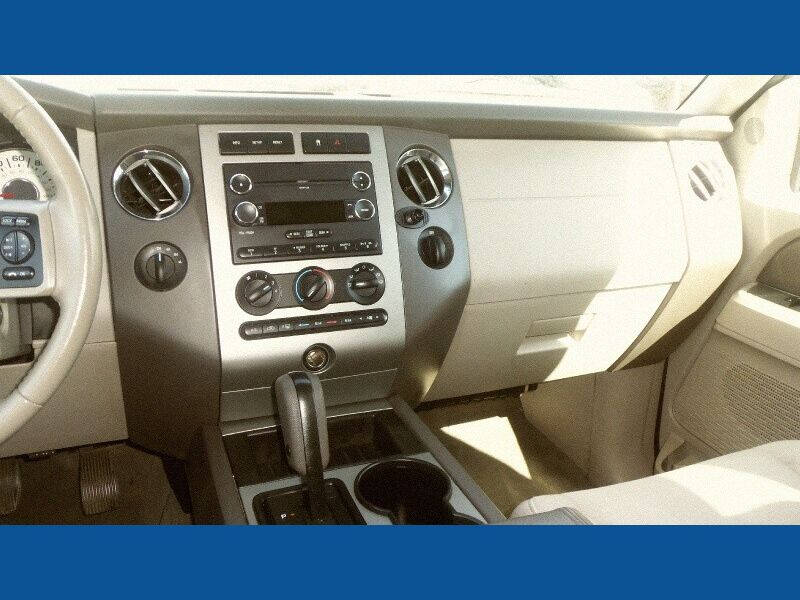 2011 Ford Expedition EL XLT