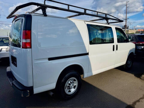 2017 Chevrolet Express 2500
