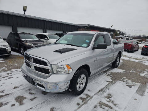 2016 RAM 1500 SLT