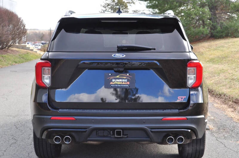 2022 Ford Explorer ST