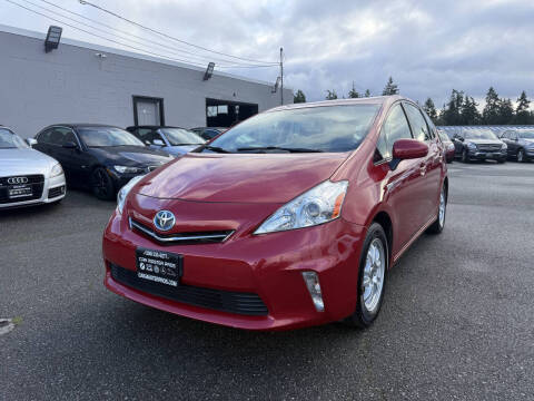 2012 Toyota Prius v Five