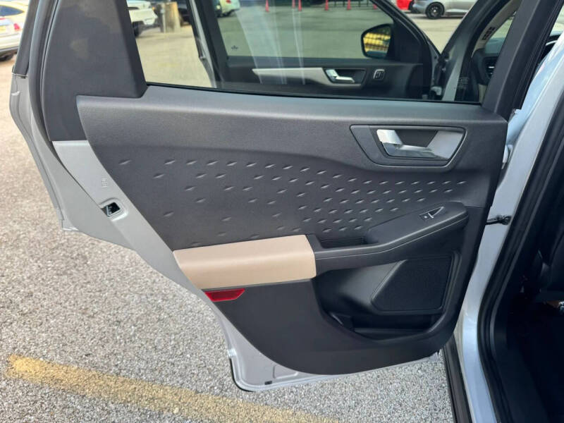 2020 Ford Escape SEL