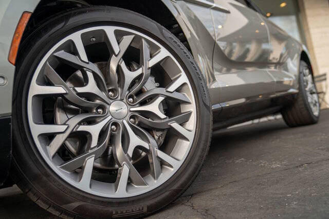 2021 Aston Martin DBX