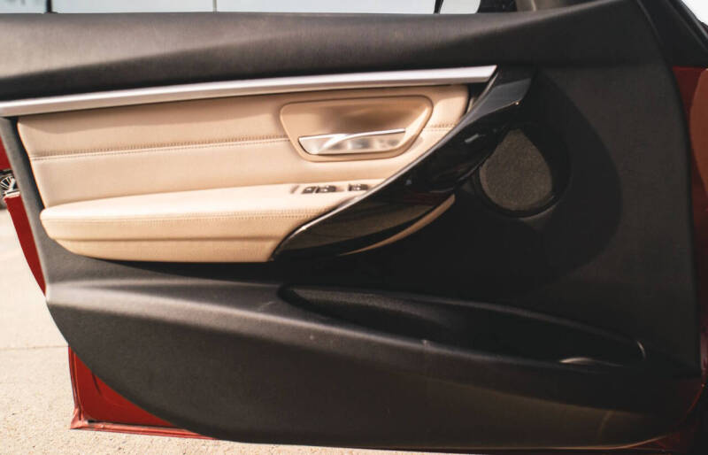 2018 BMW 3 Series 330i