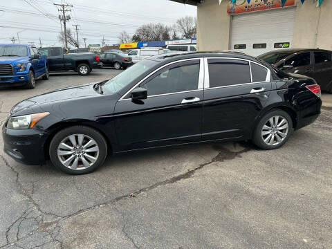 2011 Honda Accord for sale at TOP YIN MOTORS in Mount Prospect IL