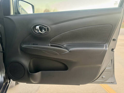 2019 Nissan Versa SV