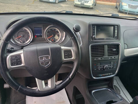 2012 Dodge Grand Caravan R/T