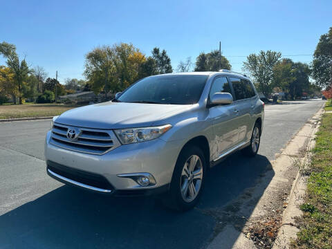 2011 Toyota Highlander for sale at ONG Auto in Farmington MN