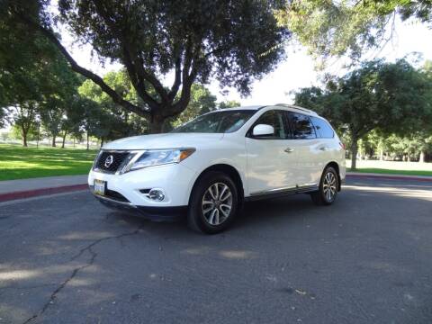 2013 Nissan Pathfinder for sale at Best Price Auto Sales in Turlock CA