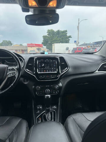 2019 Jeep Cherokee Overland