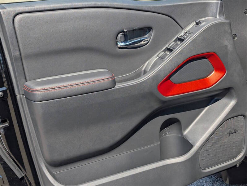 2025 Nissan Frontier PRO-4X