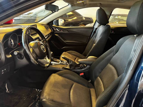 2016 Mazda MAZDA3 i Touring