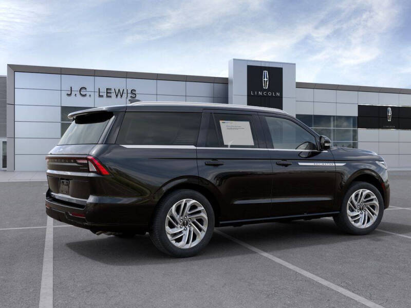 2027 Lincoln Navigator Reserve