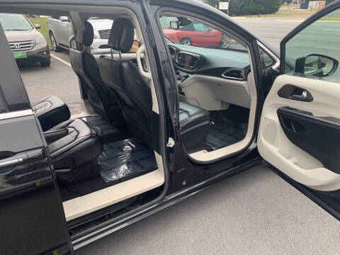 2018 Chrysler Pacifica Touring L