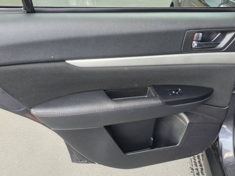 2013 Subaru Outback 2.5i Premium