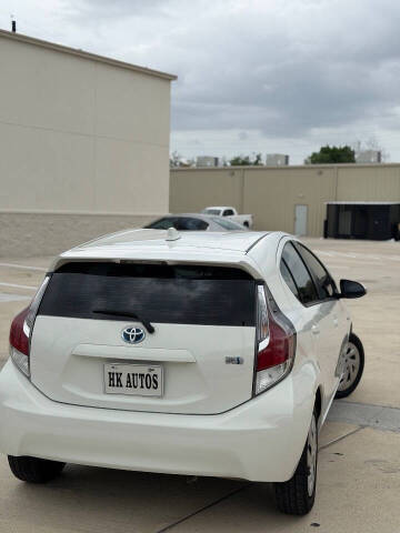2016 Toyota Prius c One