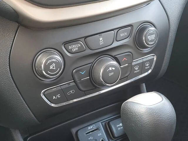2016 Jeep Cherokee Latitude 75th Anniversary