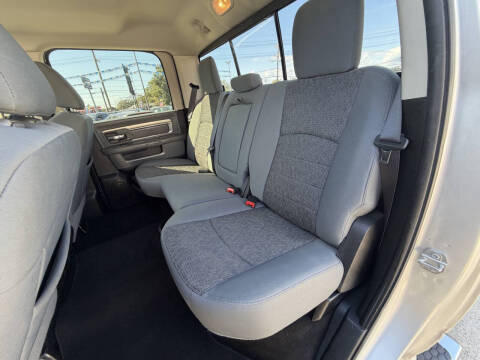 2017 RAM 1500 Lone Star Silver