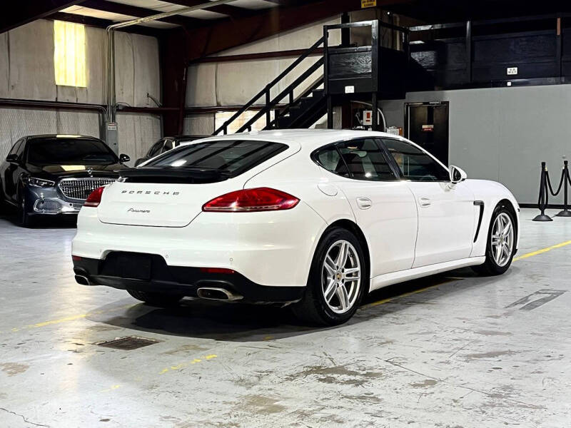 2014 Porsche Panamera 4