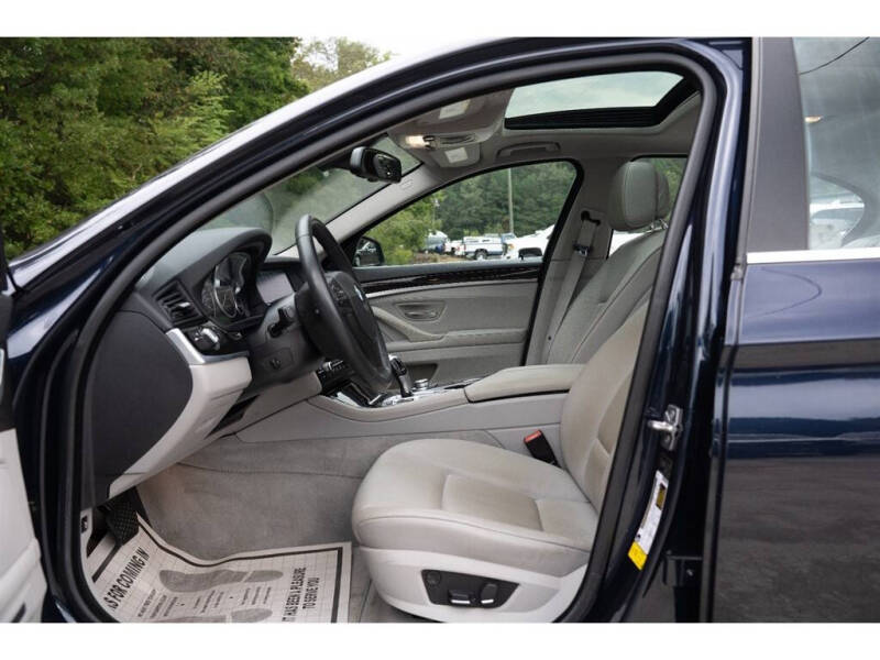 2012 BMW 5 Series 528i